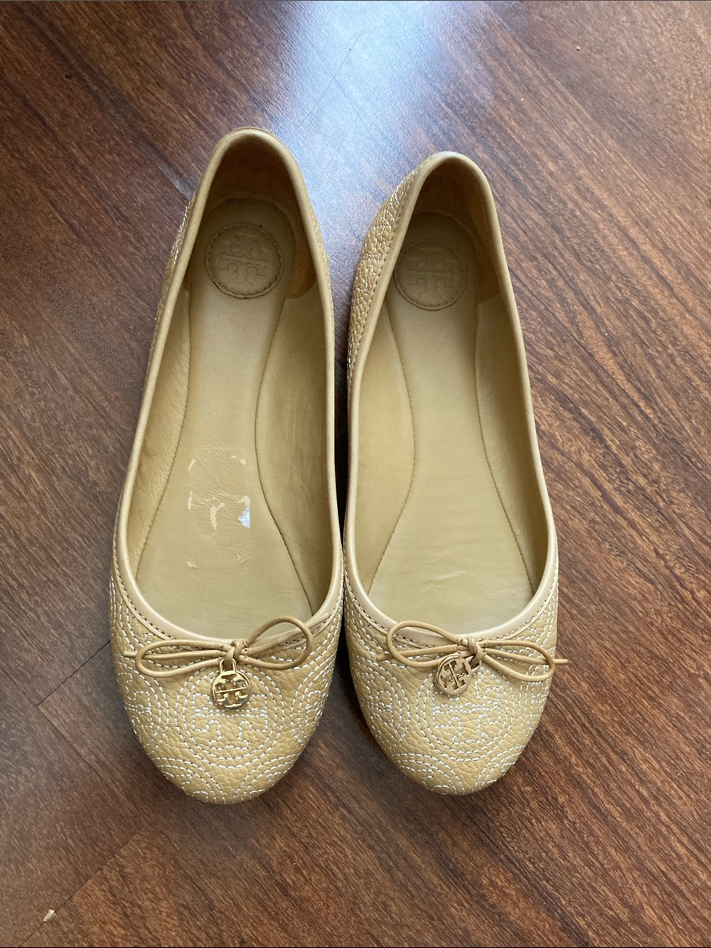 Tory Burch Cream Flats Sz 8.5